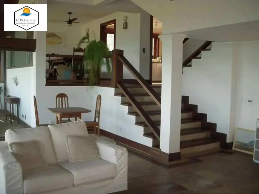 Foto 2 de Casa com 4 quartos à venda, 190m2 em Armacao Dos Buzios - RJ