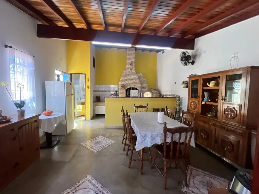 Casa com 3 quartos à venda, 184m2 em Jardim Hubert, Indaiatuba - SP - imagem 3 Foto 3 de Casa com 3 quartos à venda, 184m2 em Jardim Hubert, Indaiatuba - SP