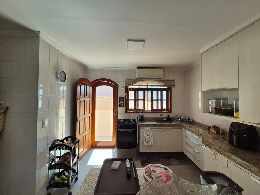 Foto 6 de Casa com 3 quartos à venda, 130m2 em Jardim Santiago, Indaiatuba - SP