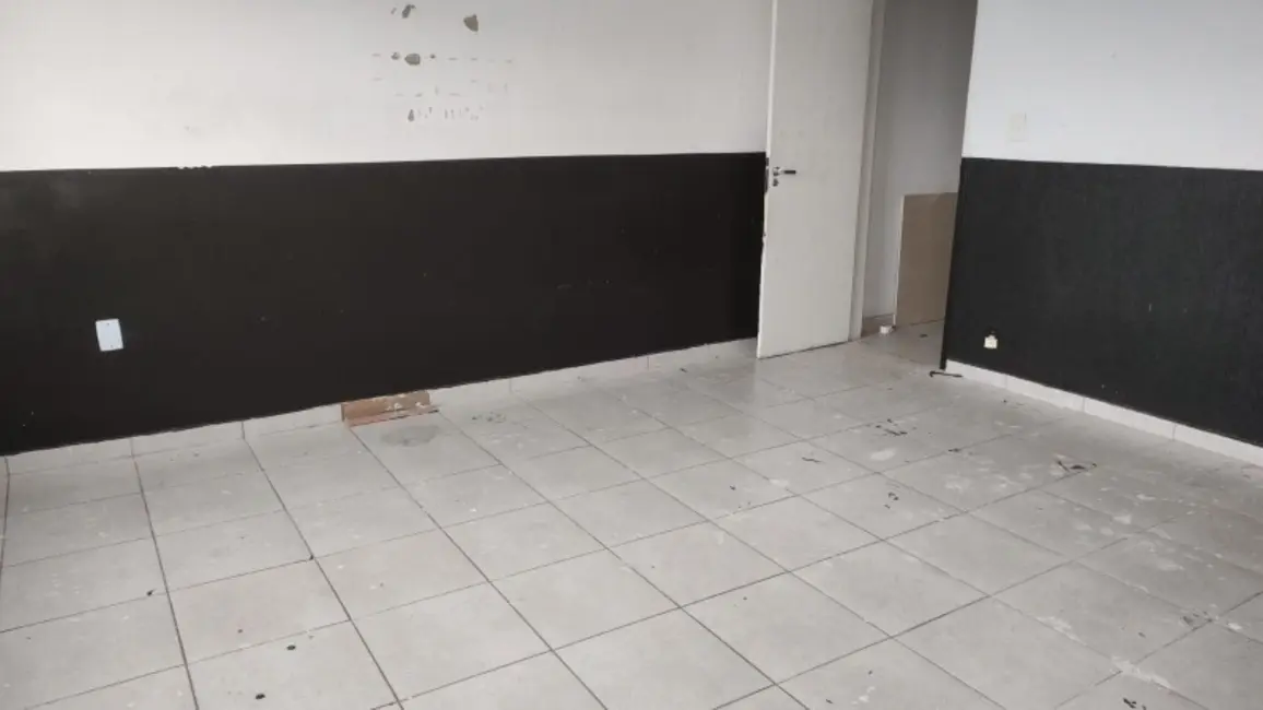 Sala Comercial para alugar, 35m2 em Guadalupe, Rio De Janeiro - RJ - imagem 5 Foto 5 de Sala Comercial para alugar, 35m2 em Guadalupe, Rio De Janeiro - RJ