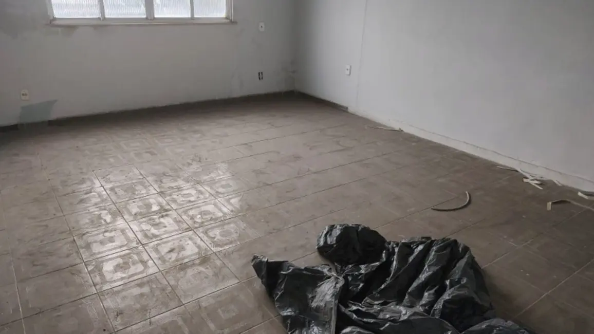 Foto 7 de Sala Comercial para alugar, 24m2 em Guadalupe, Rio De Janeiro - RJ