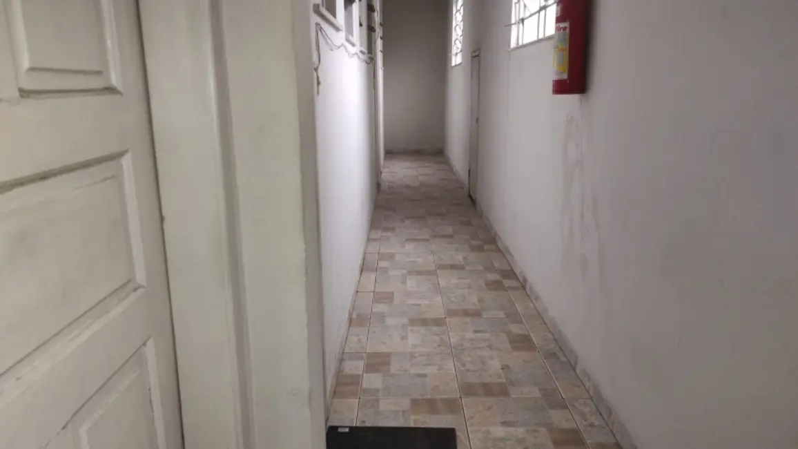 Foto 4 de Sala Comercial para alugar, 24m2 em Guadalupe, Rio De Janeiro - RJ