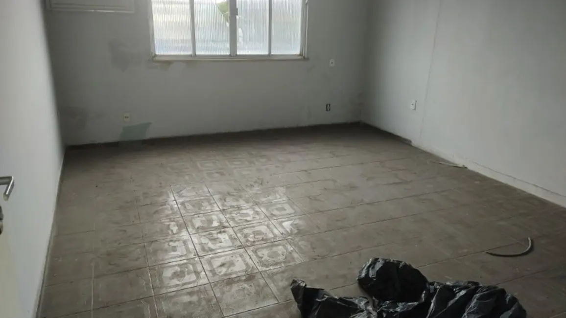 Foto 8 de Sala Comercial para alugar, 24m2 em Guadalupe, Rio De Janeiro - RJ