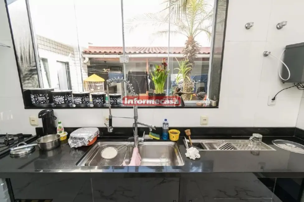 Casa com 4 quartos à venda, 300m2 em Vista Alegre, Rio De Janeiro - RJ - imagem 9 Foto 9 de Casa com 4 quartos à venda, 300m2 em Vista Alegre, Rio De Janeiro - RJ