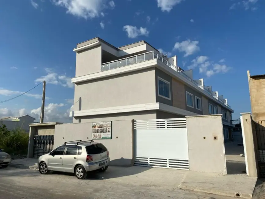 Foto 2 de Casa de Condomínio com 2 quartos à venda, 120m2 em Jardim Atlântico Oeste (Itaipuaçu), Marica - RJ