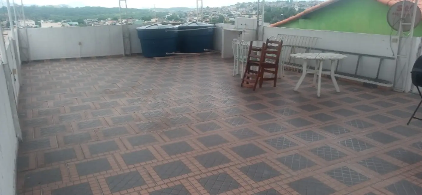 Casa com 3 quartos à venda, 140m2 em Guadalupe, Rio De Janeiro - RJ - imagem 2 Foto 2 de Casa com 3 quartos à venda, 140m2 em Guadalupe, Rio De Janeiro - RJ
