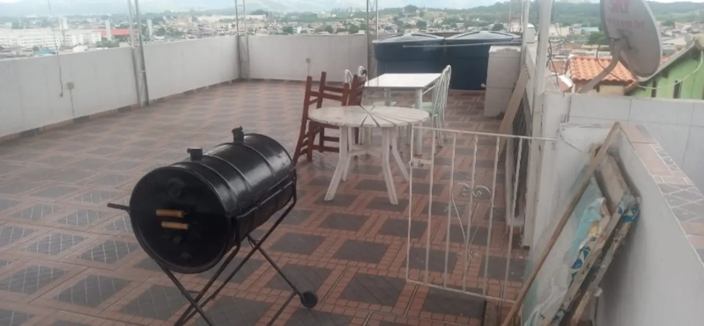 Casa com 3 quartos à venda, 140m2 em Guadalupe, Rio De Janeiro - RJ - imagem 3 Foto 3 de Casa com 3 quartos à venda, 140m2 em Guadalupe, Rio De Janeiro - RJ