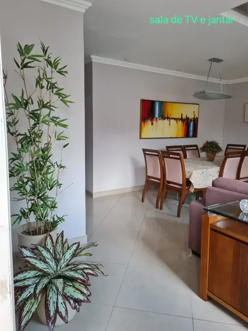 Foto 2 de Casa com 3 quartos à venda, 220m2 em Vila Valqueire, Rio De Janeiro - RJ