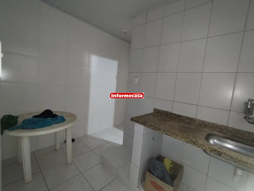 Foto 2 de Casa com 1 quarto para alugar, 35m2 em Centro, Nova Iguacu - RJ