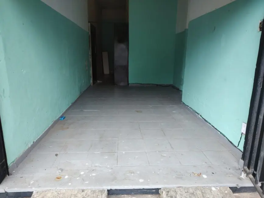 Loja para alugar, 25m2 em Ricardo de Albuquerque, Rio De Janeiro - RJ - imagem 9 Foto 9 de Loja para alugar, 25m2 em Ricardo de Albuquerque, Rio De Janeiro - RJ