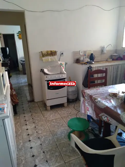 Casa com 2 quartos à venda, 88m2 em Carmari, Nova Iguacu - RJ - imagem 4 Foto 4 de Casa com 2 quartos à venda, 88m2 em Carmari, Nova Iguacu - RJ