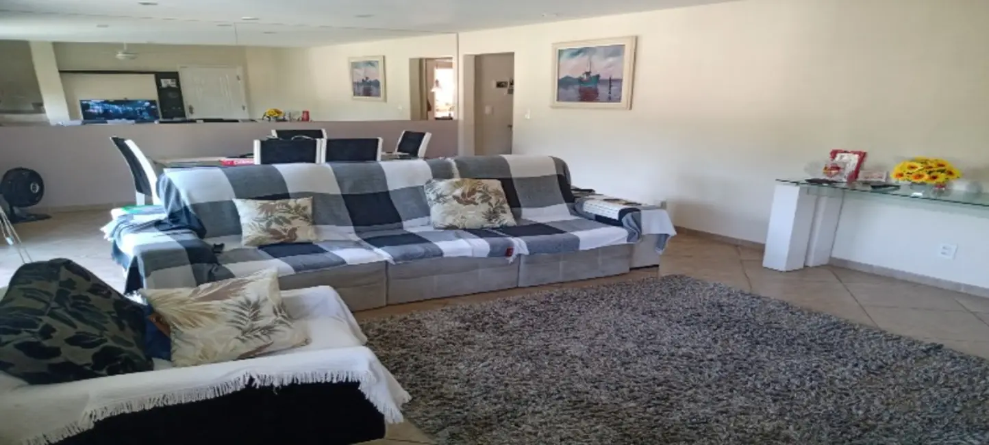 Foto 1 de Casa com 3 quartos à venda, 250m2 em Vila Valqueire, Rio De Janeiro - RJ