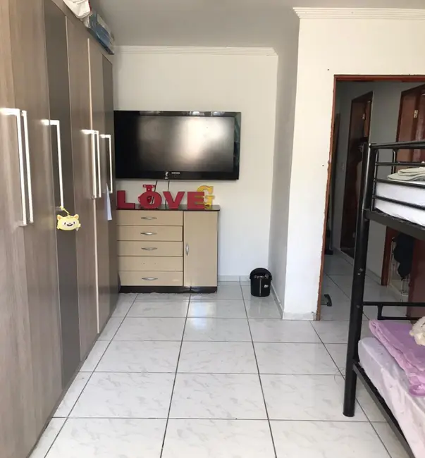 Casa com 2 quartos à venda, 101m2 em Bento Ribeiro, Rio De Janeiro - RJ - imagem 5 Foto 5 de Casa com 2 quartos à venda, 101m2 em Bento Ribeiro, Rio De Janeiro - RJ