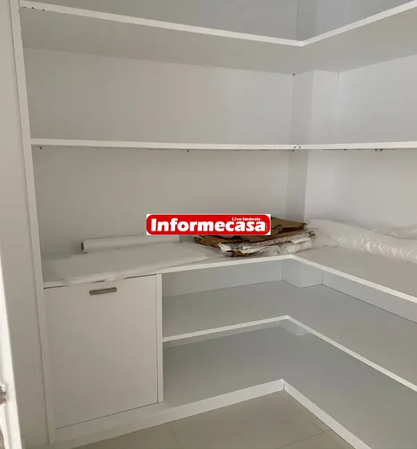 Casa de Condomínio com 4 quartos à venda, 1400m2 em Barra da Tijuca, Rio De Janeiro - RJ - imagem 3 Foto 3 de Casa de Condomínio com 4 quartos à venda, 1400m2 em Barra da Tijuca, Rio De Janeiro - RJ