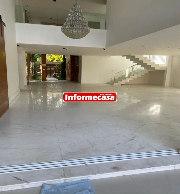 Casa de Condomínio com 4 quartos à venda, 1400m2 em Barra da Tijuca, Rio De Janeiro - RJ - imagem 2 Foto 2 de Casa de Condomínio com 4 quartos à venda, 1400m2 em Barra da Tijuca, Rio De Janeiro - RJ