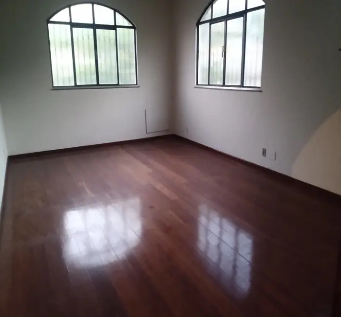Foto 4 de Casa com 8 quartos à venda, 634m2 em Jardim Sulacap, Rio De Janeiro - RJ