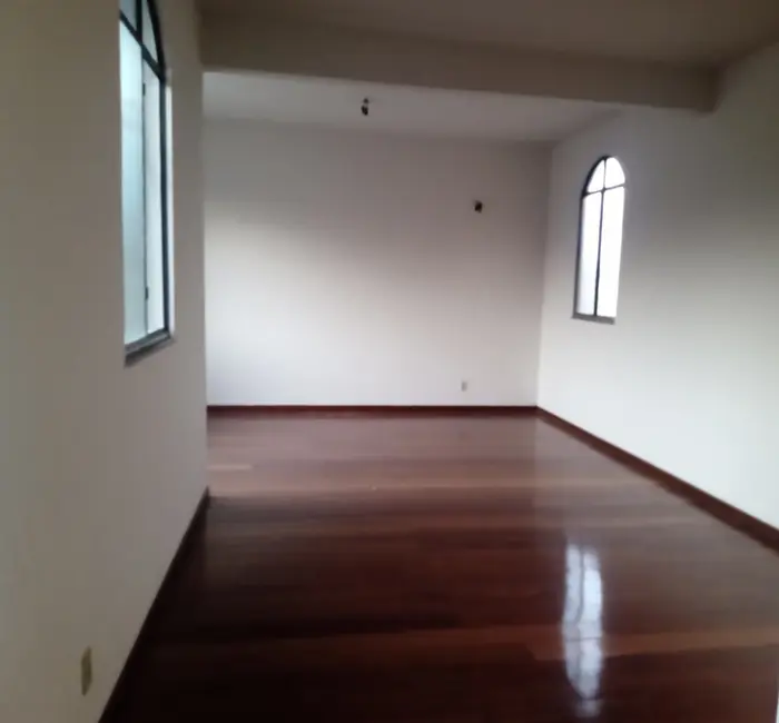 Foto 5 de Casa com 8 quartos à venda, 634m2 em Jardim Sulacap, Rio De Janeiro - RJ