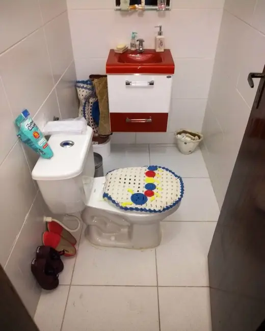 Foto 2 de Casa com 2 quartos à venda, 95m2 em Nova Iguacu - RJ