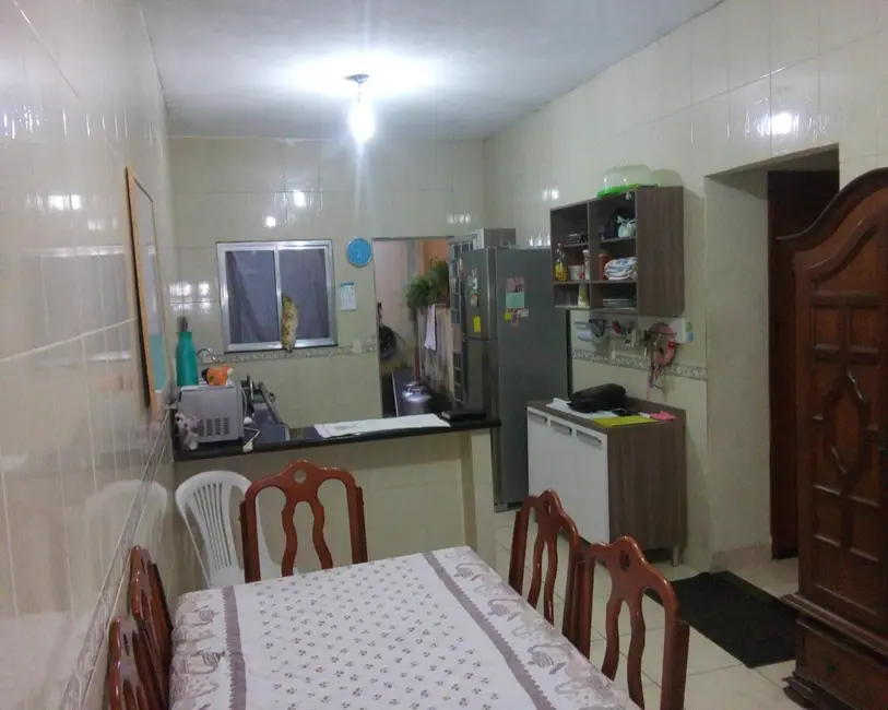 Foto 2 de Casa com 3 quartos à venda, 200m2 em Parque Flora, Nova Iguacu - RJ