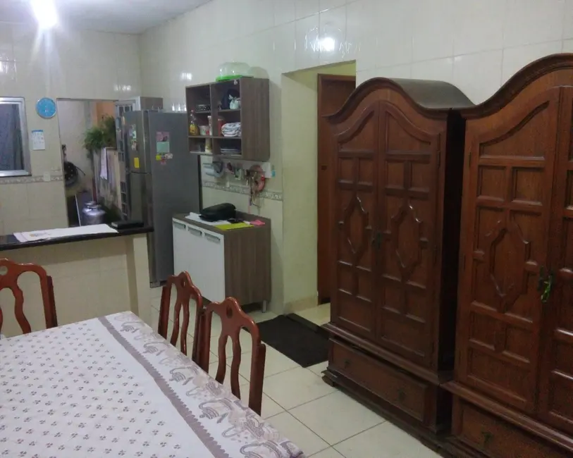 Foto 3 de Casa com 3 quartos à venda, 200m2 em Parque Flora, Nova Iguacu - RJ