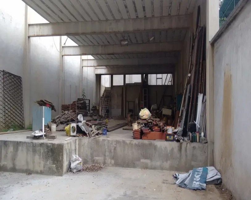 Foto 1 de Armazém / Galpão à venda, 300m2 em Santo Antônio da Prata, Belford Roxo - RJ