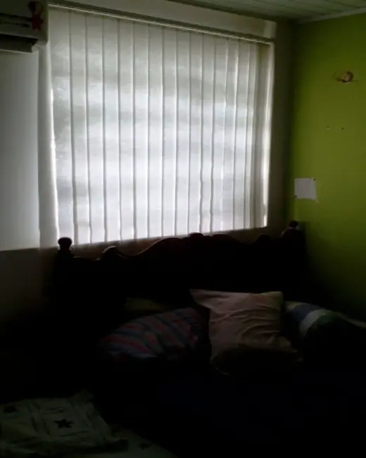 Foto 2 de Casa com 4 quartos à venda, 220m2 em Jardim Tropical, Nova Iguacu - RJ