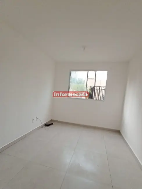 Foto 3 de Apartamento com 2 quartos para alugar, 40m2 em Cerâmica, Nova Iguacu - RJ
