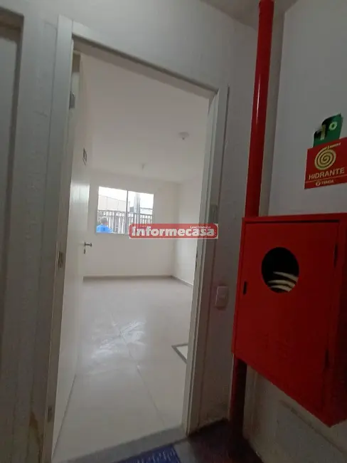Foto 2 de Apartamento com 2 quartos para alugar, 40m2 em Cerâmica, Nova Iguacu - RJ