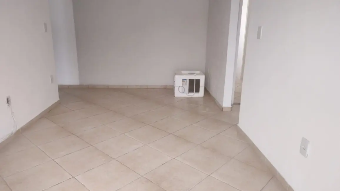 Apartamento com 2 quartos à venda, 54m2 em Jardim Sulacap, Rio De Janeiro - RJ - imagem 3 Foto 3 de Apartamento com 2 quartos à venda, 54m2 em Jardim Sulacap, Rio De Janeiro - RJ