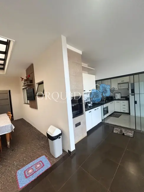 Casa com 2 quartos à venda, 176m2 em Parque Laranjeiras, Rio Verde - GO - imagem 3 Foto 3 de Casa com 2 quartos à venda, 176m2 em Parque Laranjeiras, Rio Verde - GO