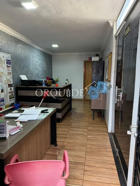 Foto 5 de Casa com 3 quartos à venda, 168m2 em Parque Bandeirante, Rio Verde - GO