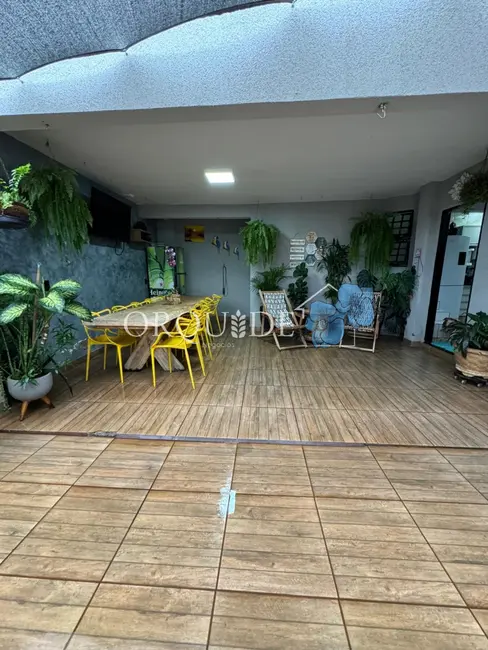 Foto 8 de Casa com 3 quartos à venda, 168m2 em Parque Bandeirante, Rio Verde - GO