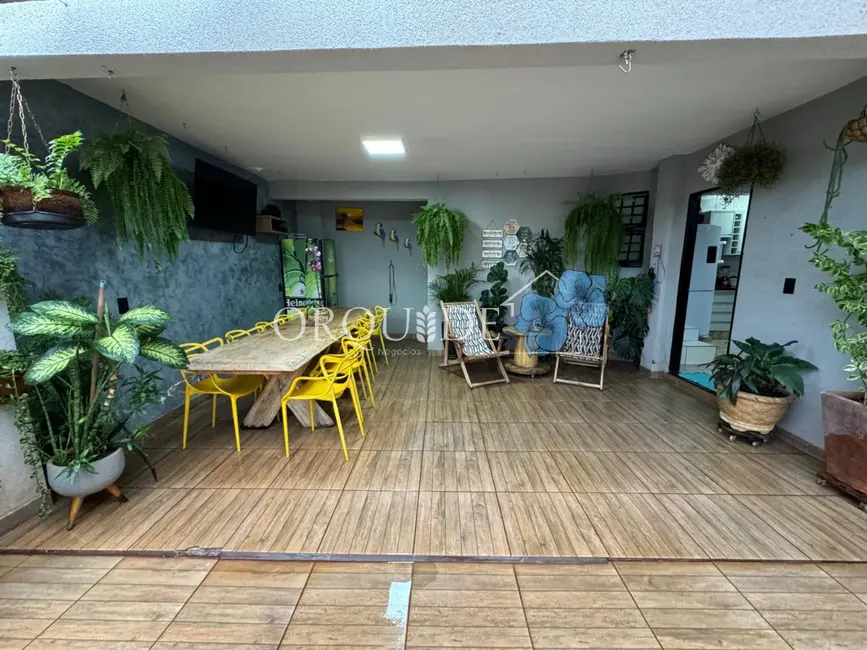 Foto 7 de Casa com 3 quartos à venda, 168m2 em Parque Bandeirante, Rio Verde - GO