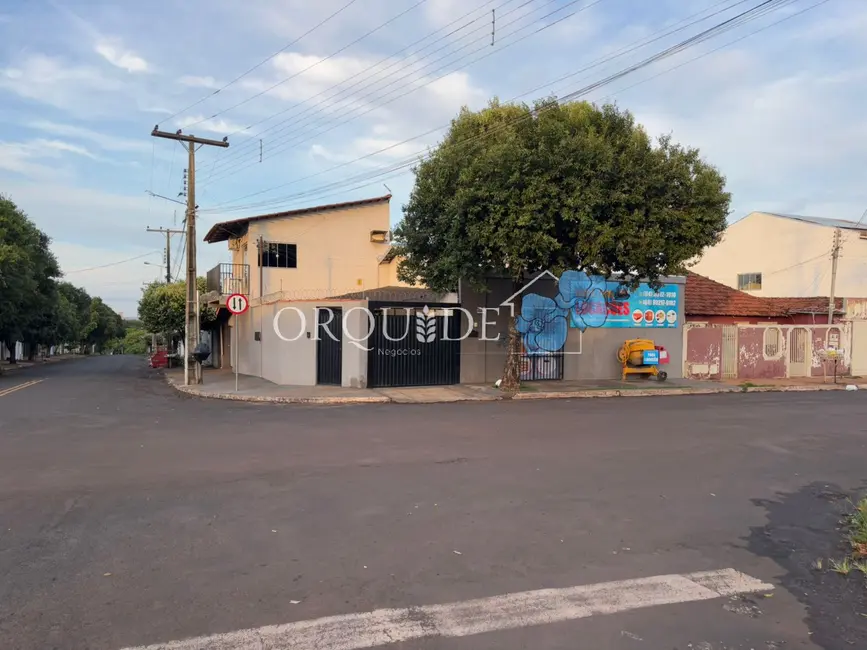 Foto 1 de Casa com 3 quartos à venda, 168m2 em Parque Bandeirante, Rio Verde - GO