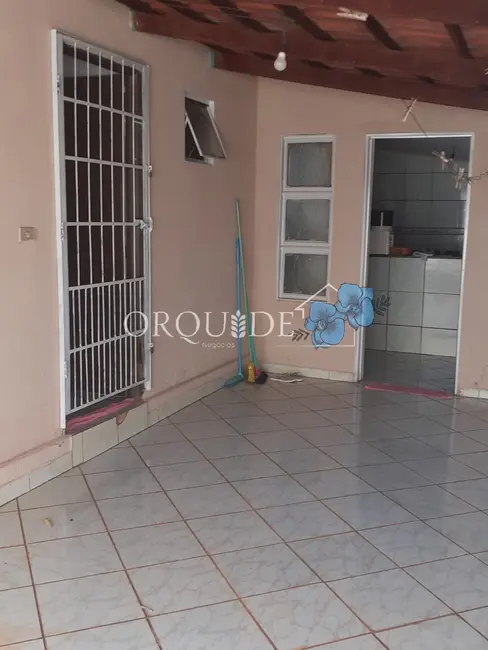 Casa com 3 quartos à venda, 90m2 em Setor Santa Luzia, Rio Verde - GO - imagem 1 Foto 1 de Casa com 3 quartos à venda, 90m2 em Setor Santa Luzia, Rio Verde - GO