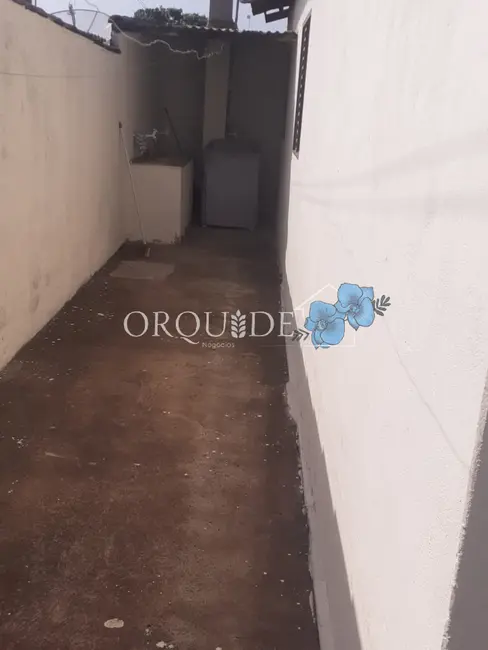 Casa com 3 quartos à venda, 90m2 em Setor Santa Luzia, Rio Verde - GO - imagem 3 Foto 3 de Casa com 3 quartos à venda, 90m2 em Setor Santa Luzia, Rio Verde - GO