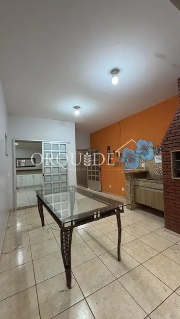 Foto 6 de Casa com 3 quartos à venda, 212m2 em Setor Universitário, Rio Verde - GO