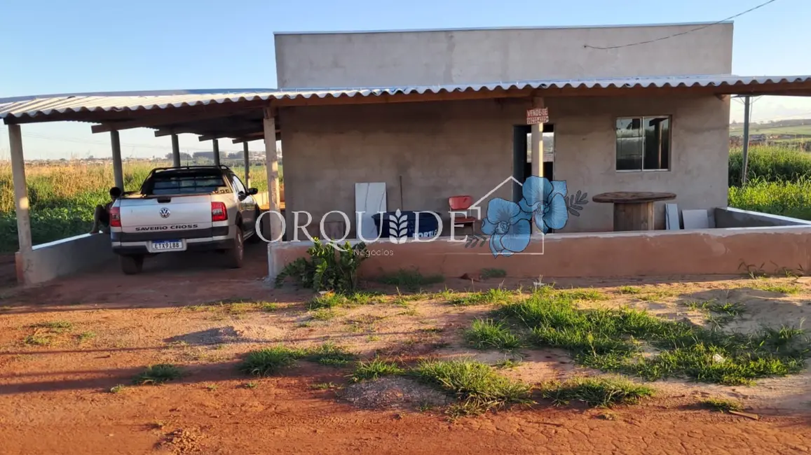 Foto 1 de Chácara com 2 quartos à venda, 180m2 em Área Rural de Rio Verde, Rio Verde, GO