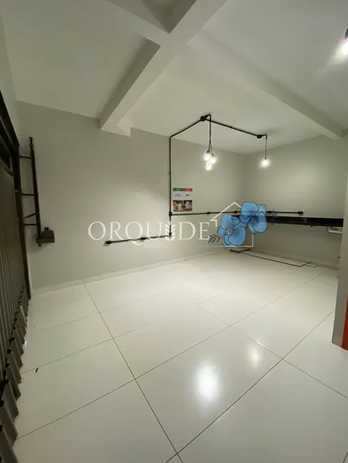 Casa com 4 quartos à venda, 360m2 em Setor Central, Rio Verde - GO - imagem 1 Foto 1 de Casa com 4 quartos à venda, 360m2 em Setor Central, Rio Verde - GO