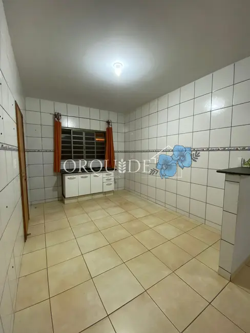 Casa com 4 quartos à venda, 360m2 em Setor Central, Rio Verde - GO - imagem 8 Foto 8 de Casa com 4 quartos à venda, 360m2 em Setor Central, Rio Verde - GO
