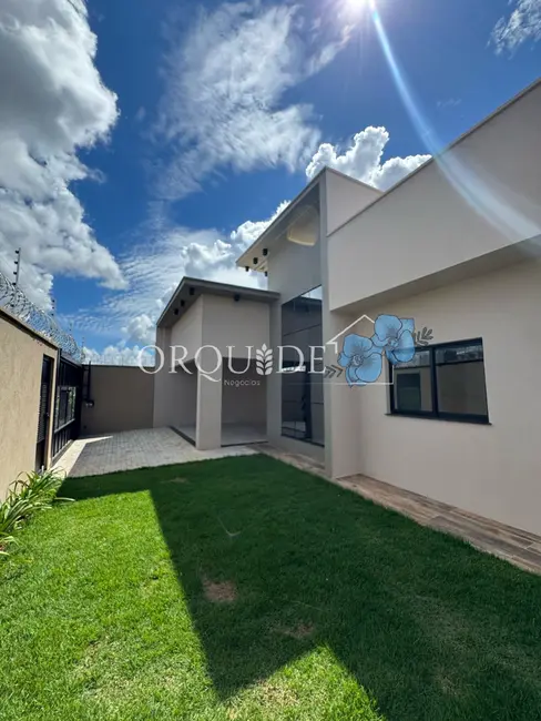 Casa com 3 quartos à venda, 156m2 em Residencial Canaã, Rio Verde - GO - imagem 2 Foto 2 de Casa com 3 quartos à venda, 156m2 em Residencial Canaã, Rio Verde - GO