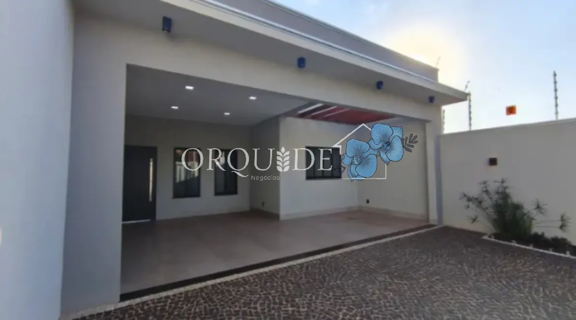 Foto 2 de Casa com 3 quartos à venda, 150m2 em Vila Amália, Rio Verde - GO