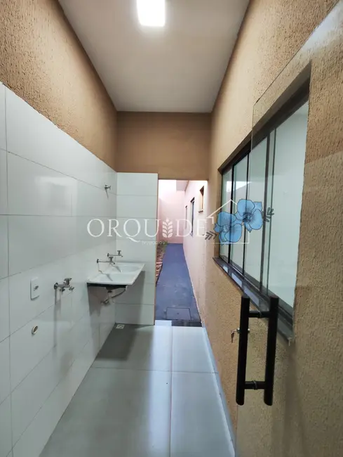 Foto 2 de Casa com 3 quartos à venda, 103m2 em Rio Verde - GO