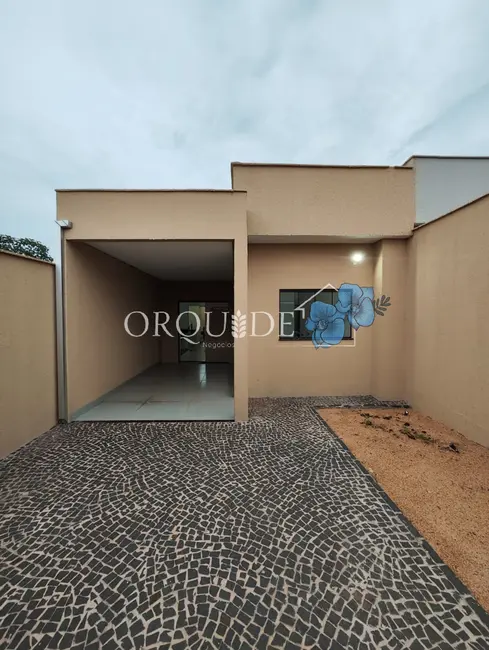 Foto 1 de Casa com 3 quartos à venda, 103m2 em Rio Verde - GO