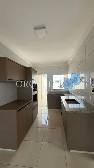 Casa com 3 quartos à venda, 112m2 em Residencial Solar dos Ataídes 2ª Etapa, Rio Verde - GO - imagem 5 Foto 5 de Casa com 3 quartos à venda, 112m2 em Residencial Solar dos Ataídes 2ª Etapa, Rio Verde - GO