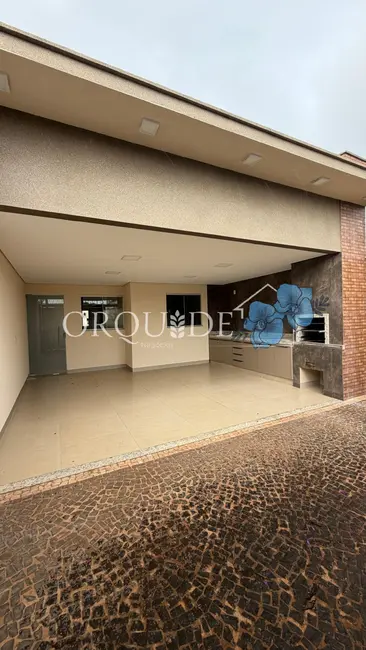 Casa com 3 quartos à venda, 112m2 em Residencial Solar dos Ataídes 2ª Etapa, Rio Verde - GO - imagem 2 Foto 2 de Casa com 3 quartos à venda, 112m2 em Residencial Solar dos Ataídes 2ª Etapa, Rio Verde - GO