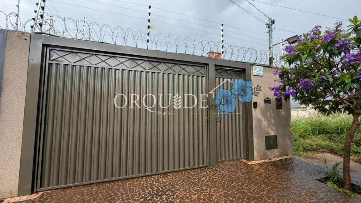 Casa com 3 quartos à venda, 112m2 em Residencial Solar dos Ataídes 2ª Etapa, Rio Verde - GO - imagem 1 Foto 1 de Casa com 3 quartos à venda, 112m2 em Residencial Solar dos Ataídes 2ª Etapa, Rio Verde - GO
