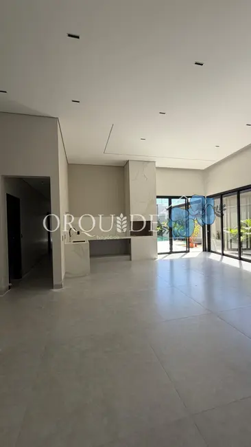 Foto 3 de Casa com 4 quartos à venda, 324m2 em Residencial Green Park, Rio Verde - GO