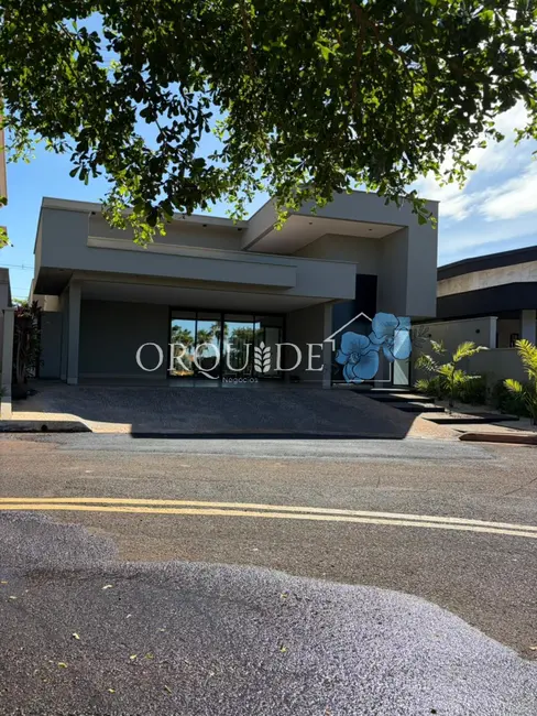 Foto 1 de Casa com 4 quartos à venda, 324m2 em Residencial Green Park, Rio Verde - GO