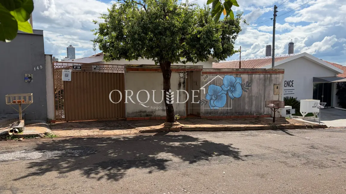 Casa com 3 quartos à venda, 240m2 em Vila Carolina, Rio Verde - GO - imagem 1 Foto 1 de Casa com 3 quartos à venda, 240m2 em Vila Carolina, Rio Verde - GO